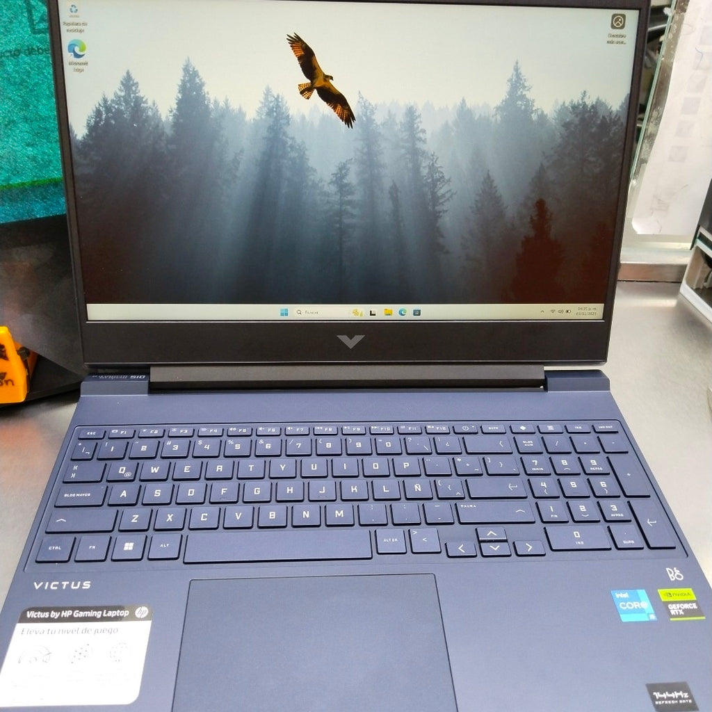 LAPTOP HP VICTUS 15-FA1090LA (2024) 512 GB SSD 8 GB RAM (SEMINUEVO)