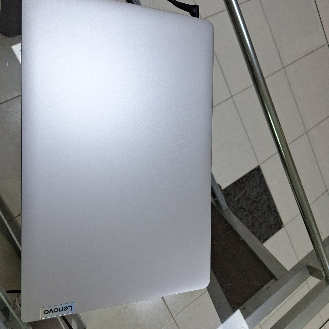 LAPTOP LENOVO IDEAPAD 1 15AMN7 (2023) 256 GB HDD 8 GB RAM