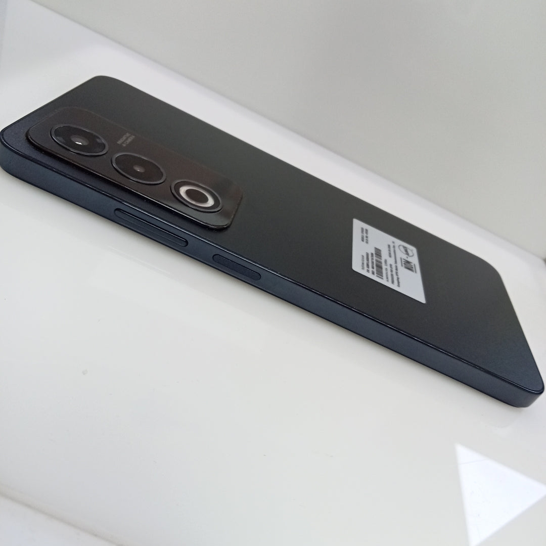 CELULAR OPPO  A80 5G CPH2639 (2024) 256 GB 8 GB RAM (SEMINUEVO)