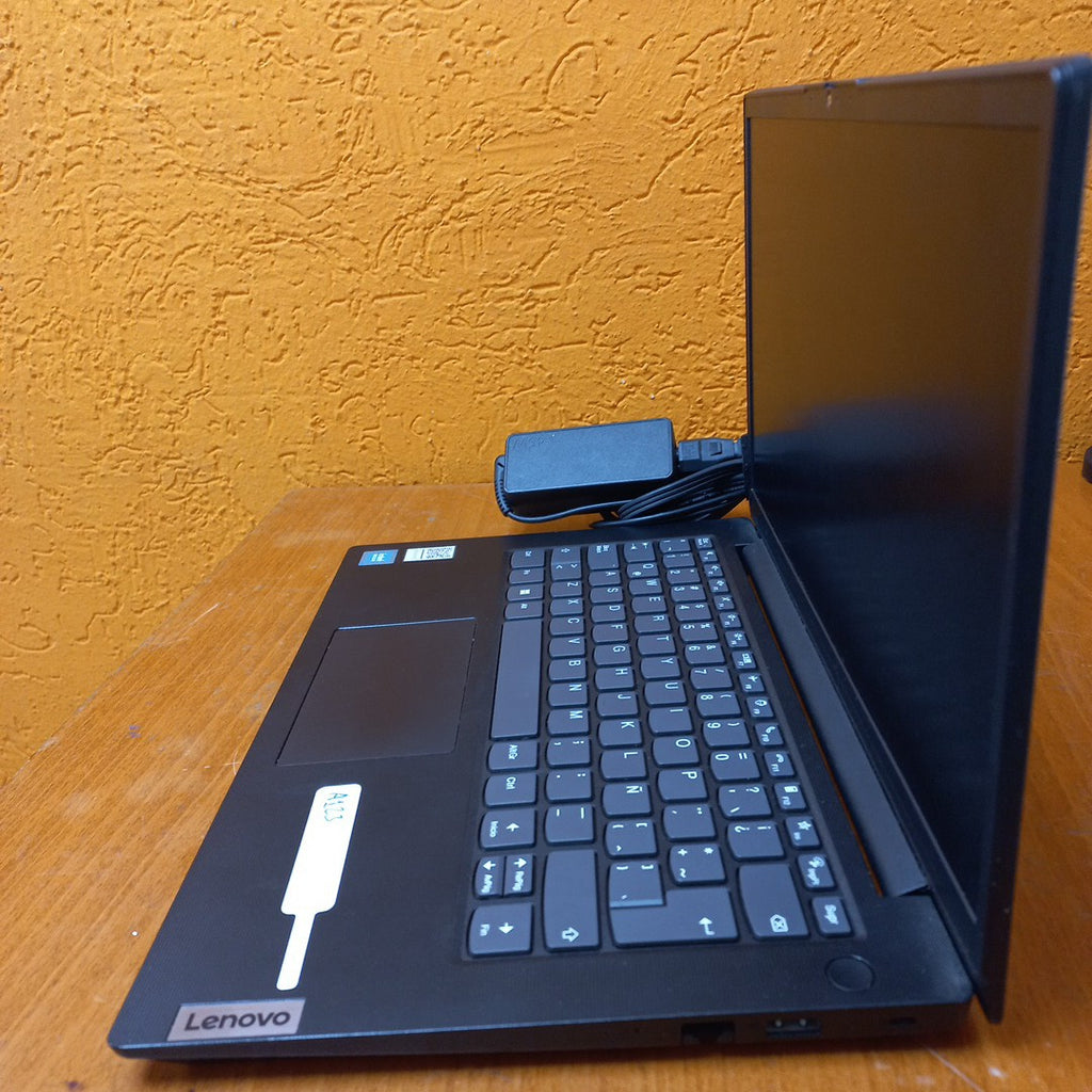 LAPTOP LENOVO V14 G2 IJL (2023) 256 GB SSD 4 GB RAM (SEMINUEVO)