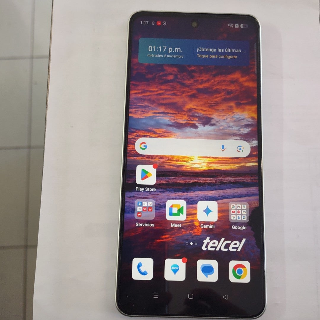 CELULAR OPPO  A5 PRO CPH2711 (2025) 256 GB 8 GB RAM (SEMINUEVO)