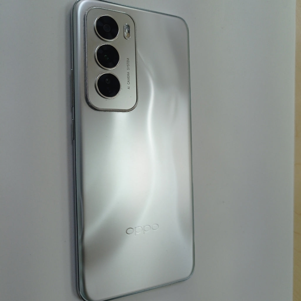 CELULAR OPPO   RENO12 5G CPH2625 (2024) 512 GB 12 GB RAM (SEMINUEVO)