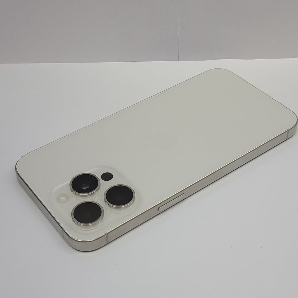 CELULAR APPLE IPHONE 15 PRO MAX A3105 (2023) 256 GB 8 GB RAM (SEMINUEVO)