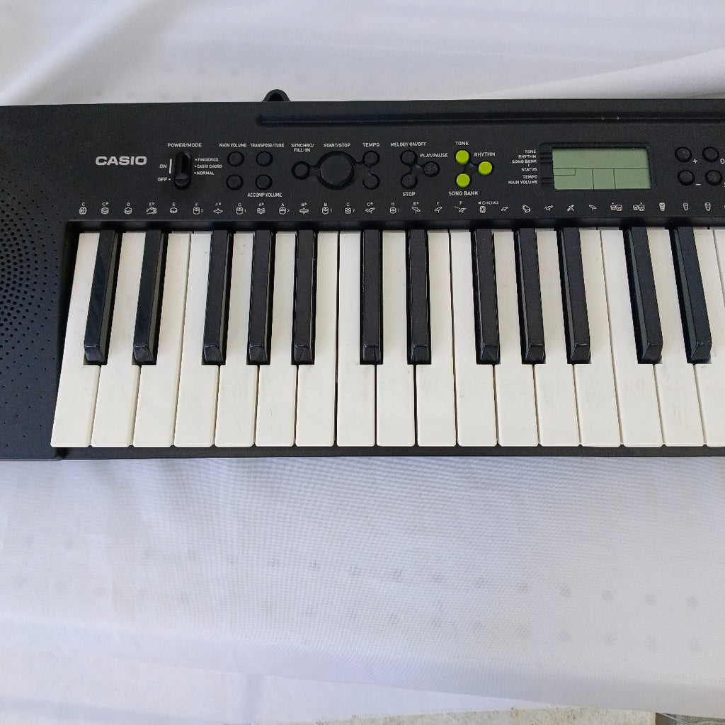 TECLADO CASIO CTK-240 49 TECLAS PANTALLA LCD