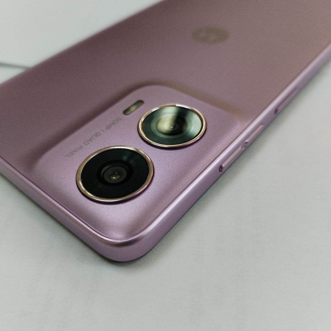 CELULAR MOTOROLA MOTO G24 XT2423-1 (2024) 256 GB 4 GB RAM (SEMINUEVO)