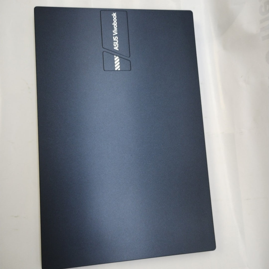 LAPTOP ASUS VIVOBOOK 14 X1404ZA-NK148W (2024) 512 GB SSD 8 GB RAM (SEMINUEVO)