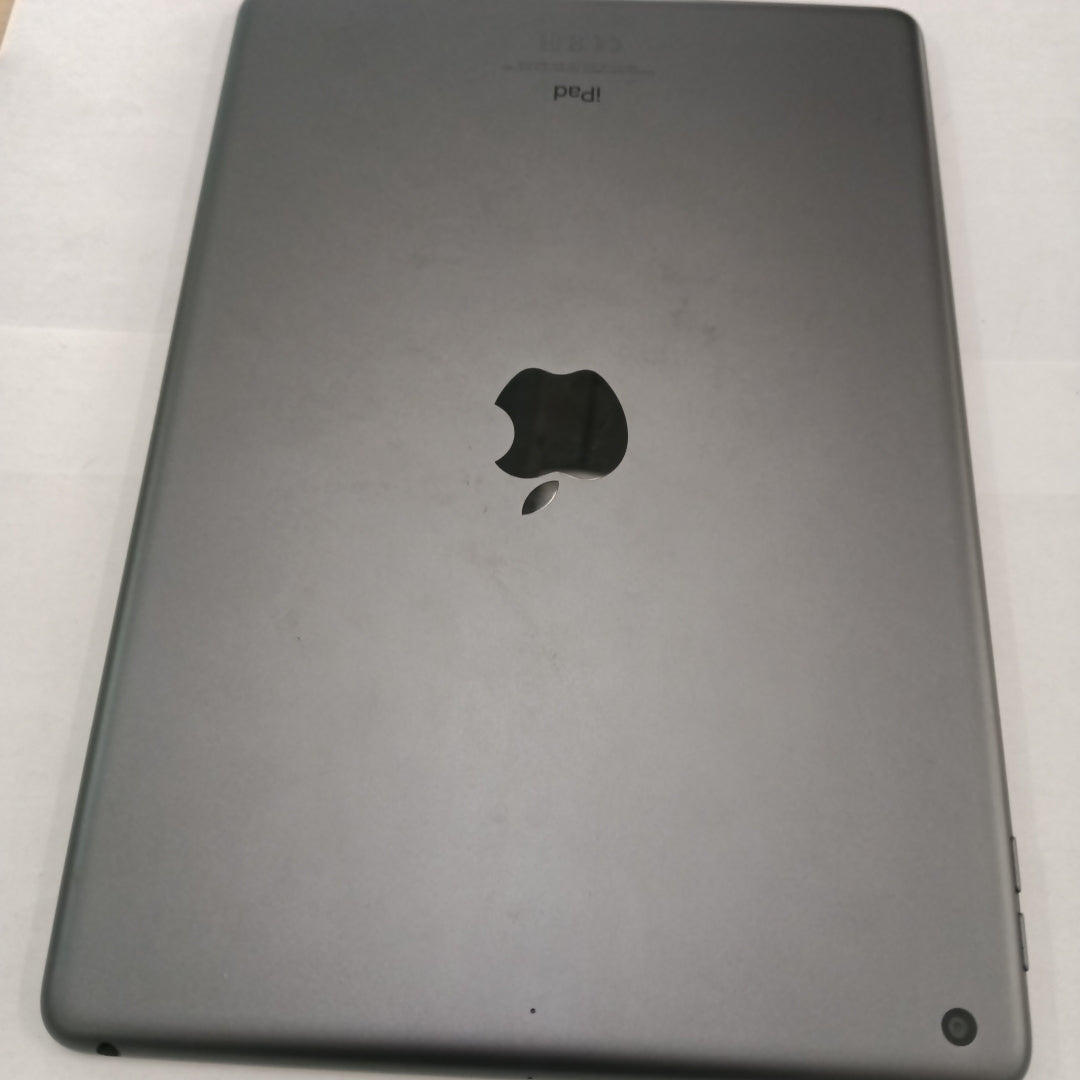 TABLETA APPLE IPAD 9 A2602 64 GB 3 GB RAM (SEMINUEVO)
