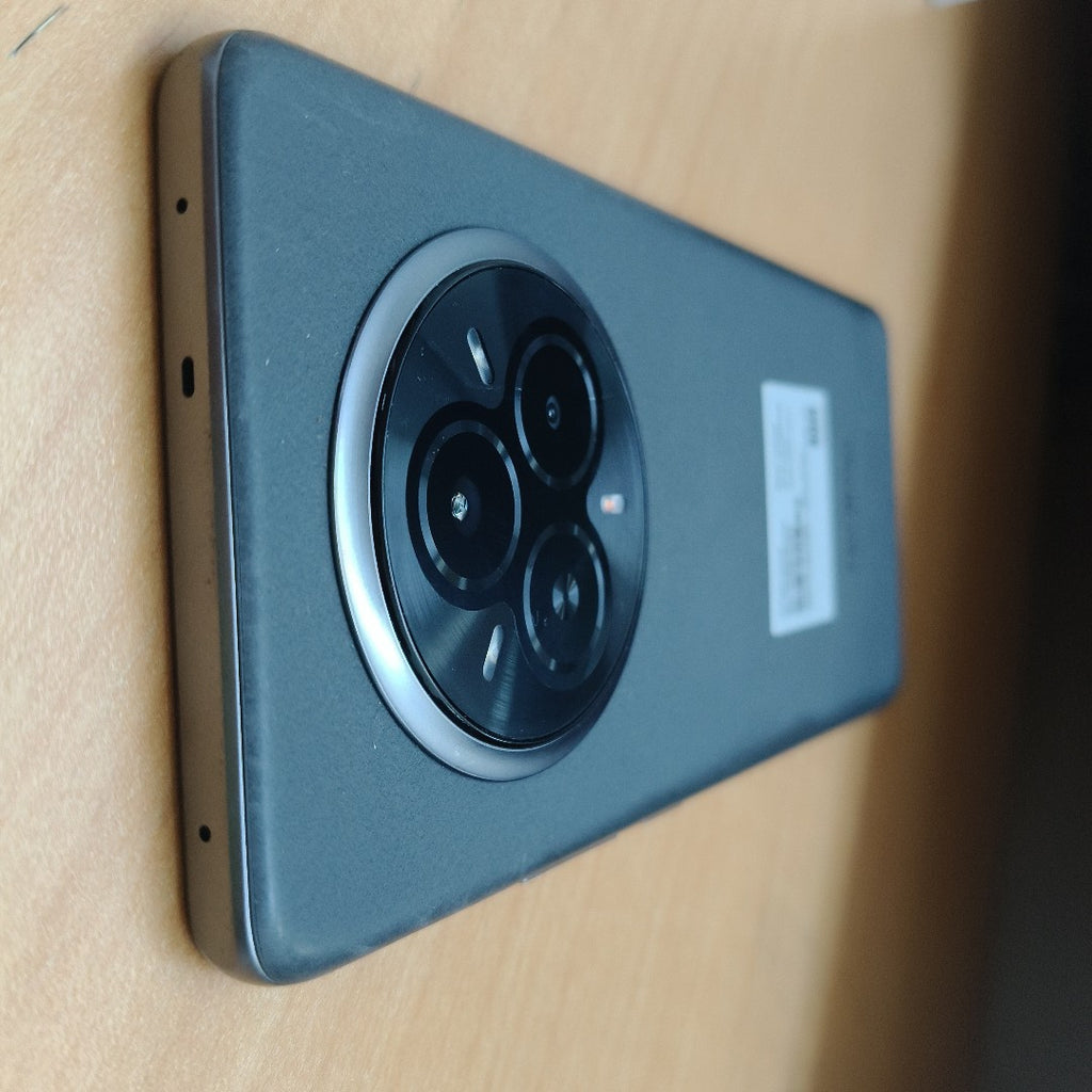 CELULAR REALME 14 PRO 5G RMX5056 (2025) 256 GB 8 GB RAM (SEMINUEVO)