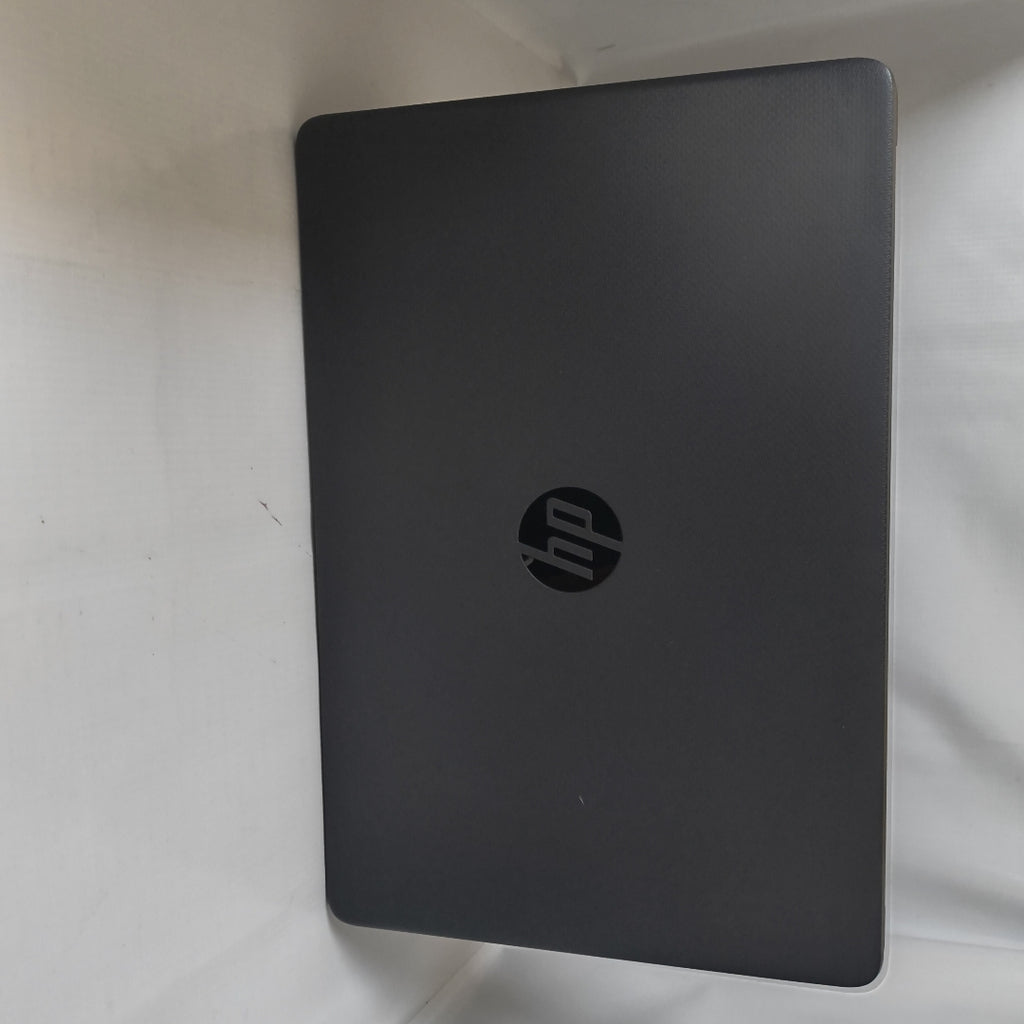 LAPTOP HP 15-DW1056LA (2022) 256 GB SSD 8 GB RAM (SEMINUEVO)