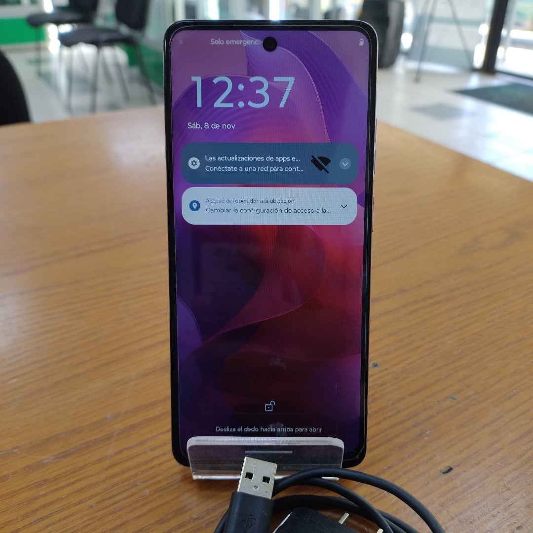 CELULAR MOTOROLA MOTO G24 XT2423-1 (2024) 256 GB 4 GB RAM (SEMINUEVO)