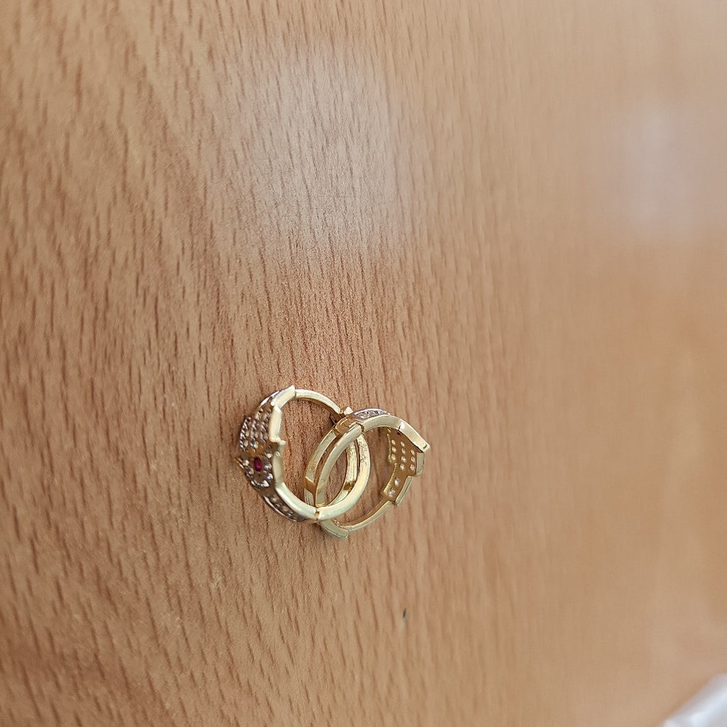 HUGGIES ORO 14K 2.4 (NUEVO)