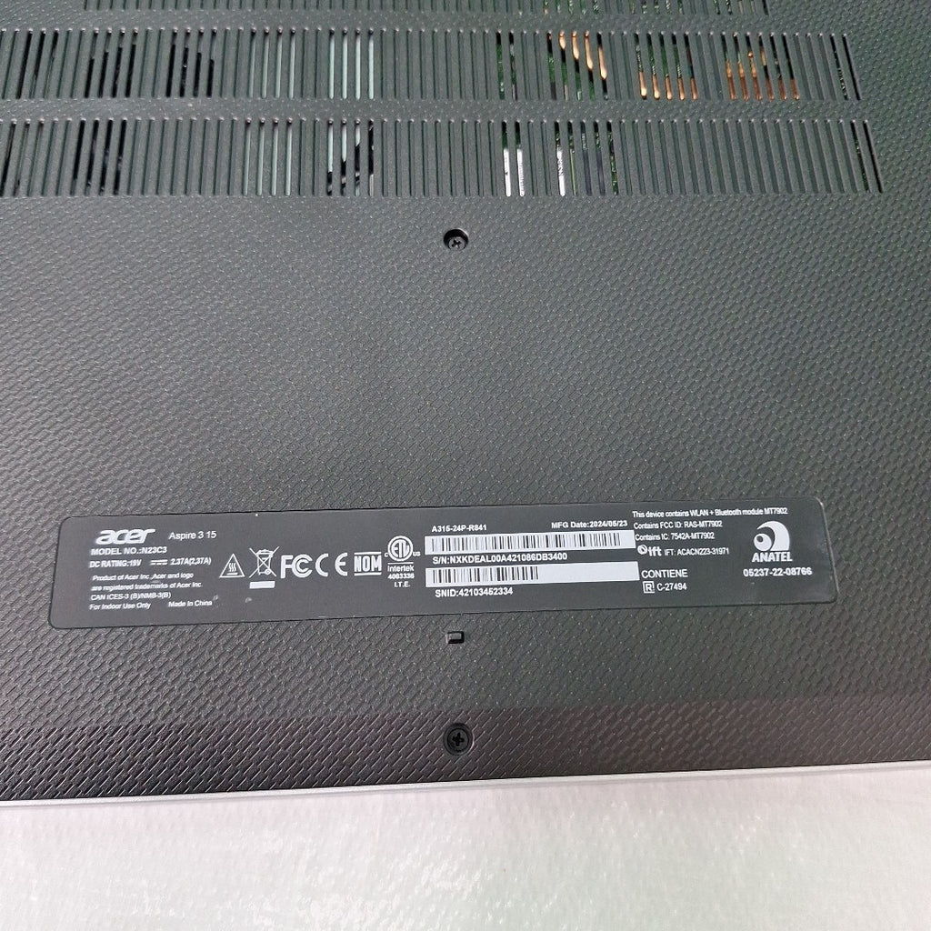 LAPTOP ACER ASPIRE 3 A315-24P-R841 (2023) 512 GB SSD 8 GB RAM (SEMINUEVO)