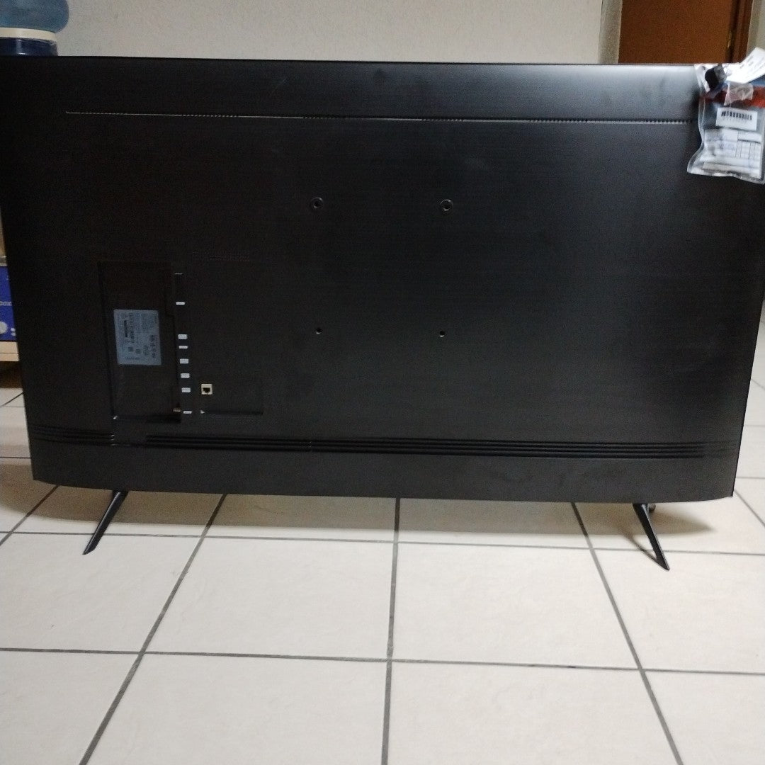 PANTALLA SAMSUNG UN55CU7000F (2023) 55" LED 4K (SEMINUEVO)