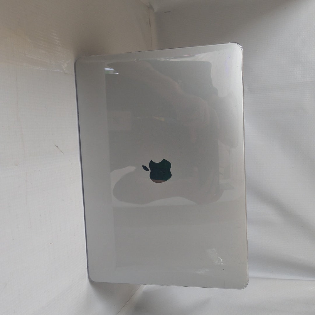 LAPTOP APPLE MACBOOK AIR 13" 2020 3.2 A2337 256 GB SSD 8 GB RAM (SEMINUEVO)