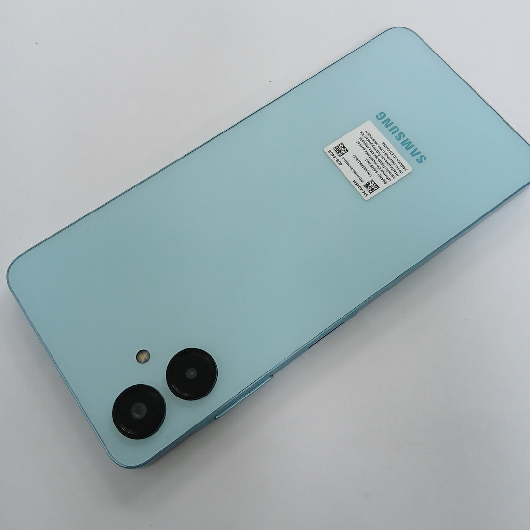 CELULAR SAMSUNG GALAXY A06 SM-A065M (2024) 64 GB 4 GB RAM (SEMINUEVO)