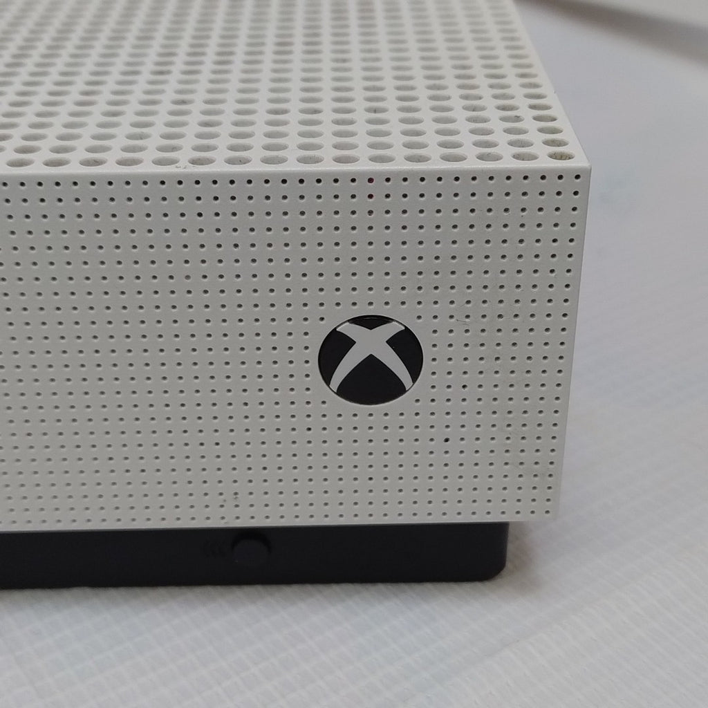 CONSOLA DE VIDEOJUEGO MICROSOFT XBOX ONE S 1 TB (SEMINUEVO)