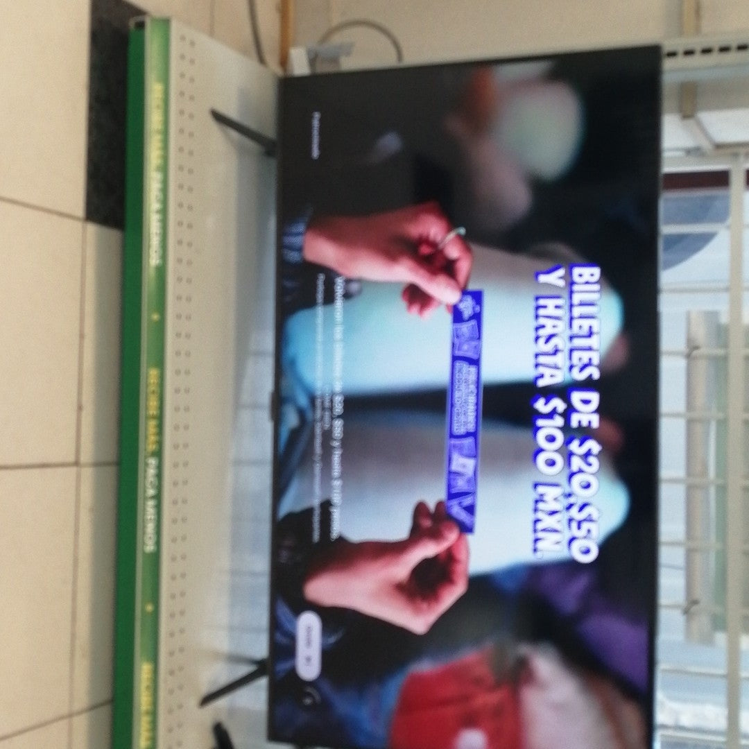 PANTALLA SAMSUNG UN43AU7000F (2022) 43" LED 4K (SEMINUEVO)