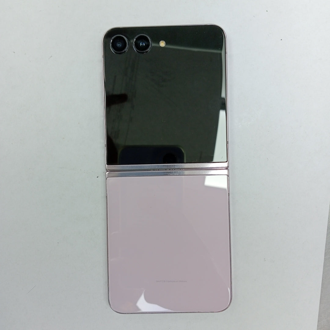 CELULAR SAMSUNG GALAXY Z FLIP 5 SM-F731B (2023) 256 GB 8 GB RAM (SEMINUEVO)