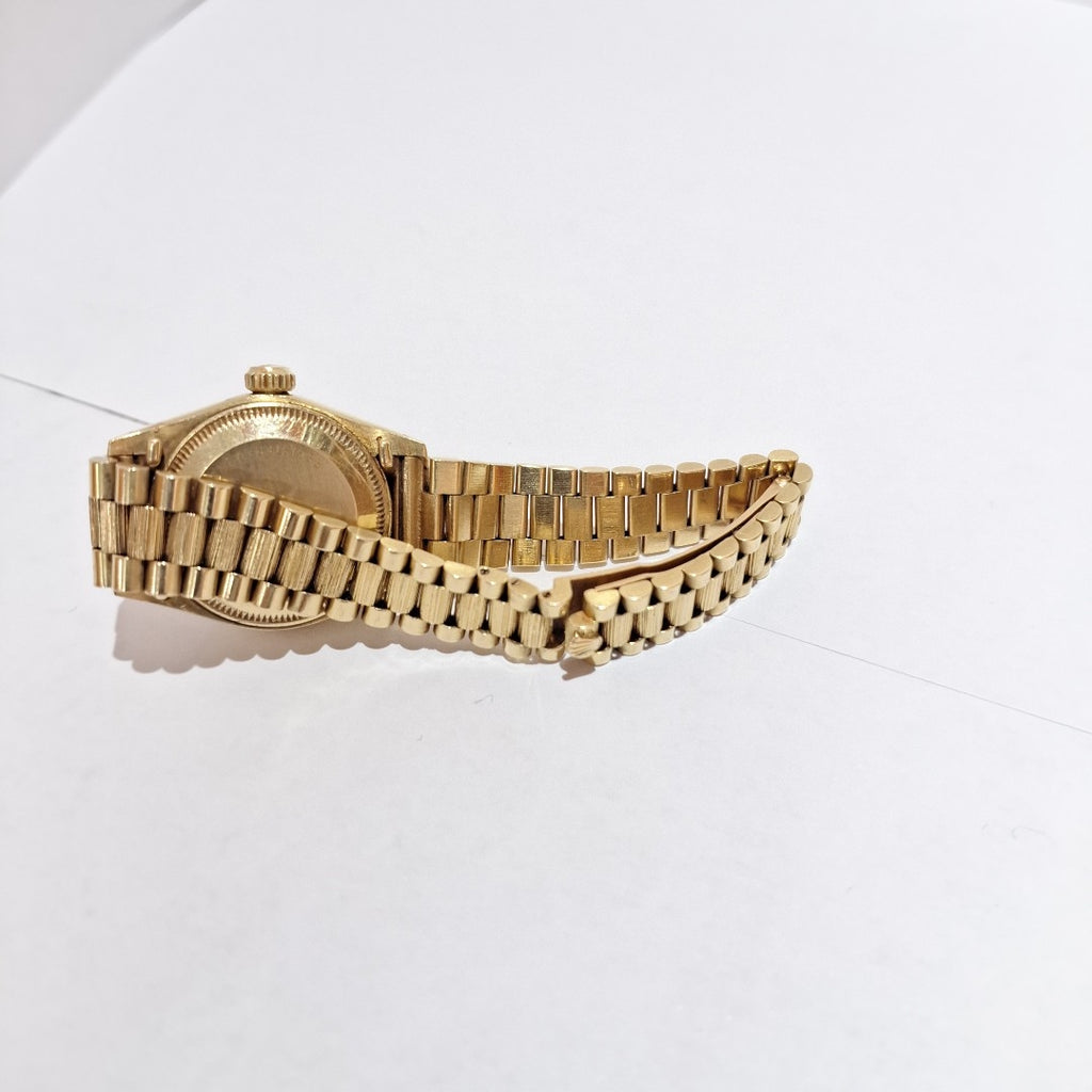 RELOJ CAJA Y PULSO ORO. ORO. 18 K 66.5 GRMS (SEMINUEVO)