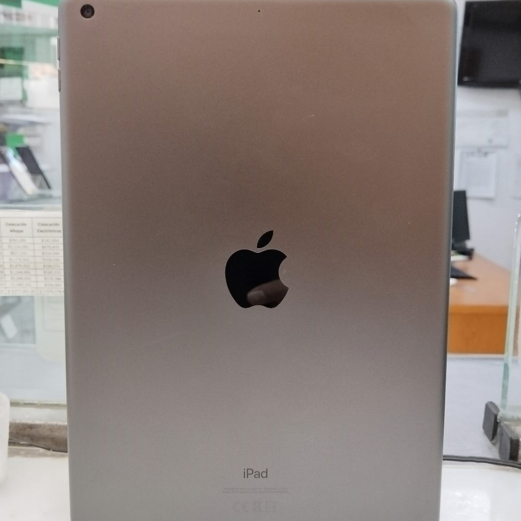 TABLETA APPLE IPAD 8 A2270 128 GB 3 GB RAM (SEMINUEVO)
