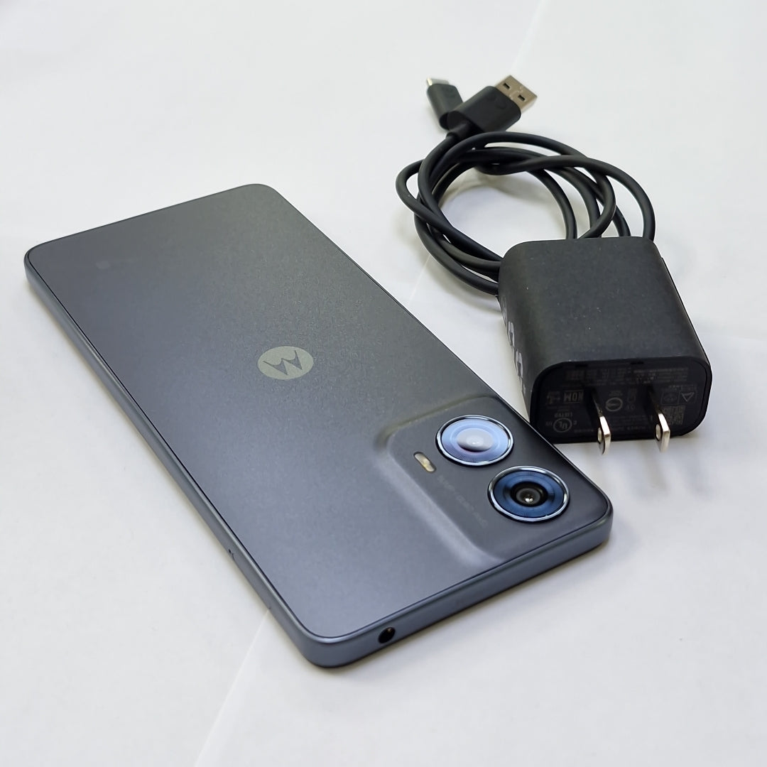 CELULAR MOTOROLA MOTO G24 XT2423-1 (2024) 128 GB 4 GB RAM (SEMINUEVO)