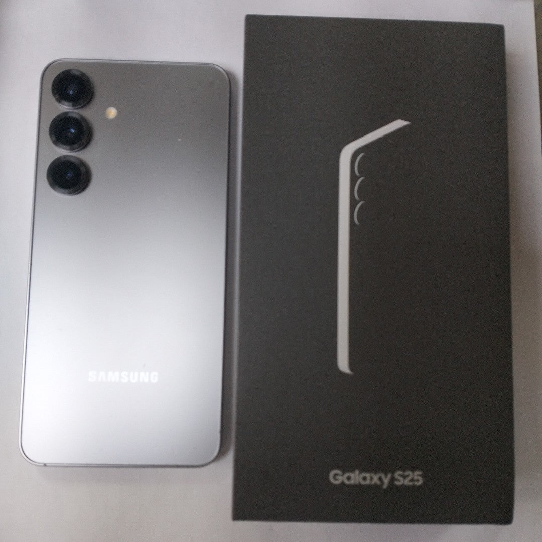 CELULAR SAMSUNG GALAXY S25 SM-S931B (2025) 256 GB 12 GB RAM (SEMINUEVO)
