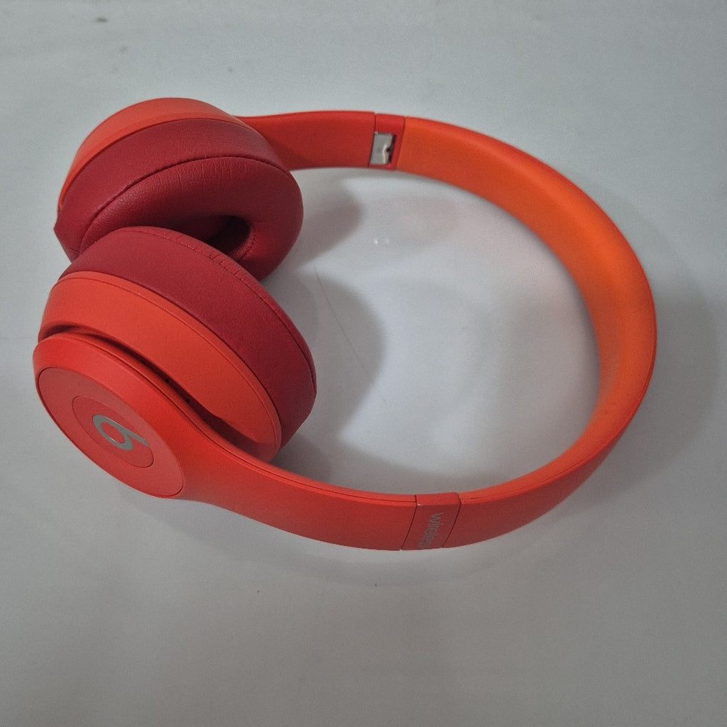 AUDIFONOS BEATS SOLO 3 INALAMBRICO ON EAR (SEMINUEVO)