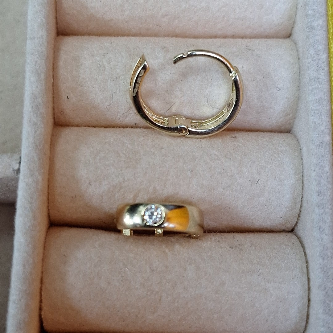 HUGGIES ORO 14K 1.4 (NUEVO)