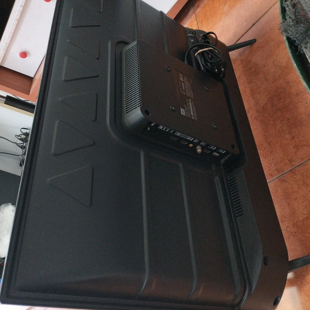 PANTALLA TCL 32S331-MX (2022) 32" LED HD (SEMINUEVO)