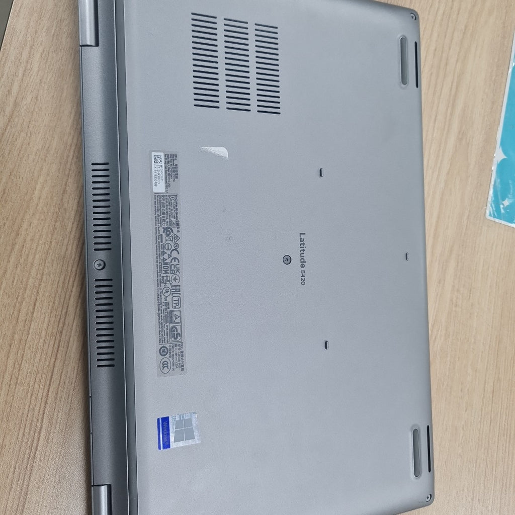 LAPTOP DELL LATITUDE 5420 (2022) 256 GB SSD 8 GB RAM (SEMINUEVO)