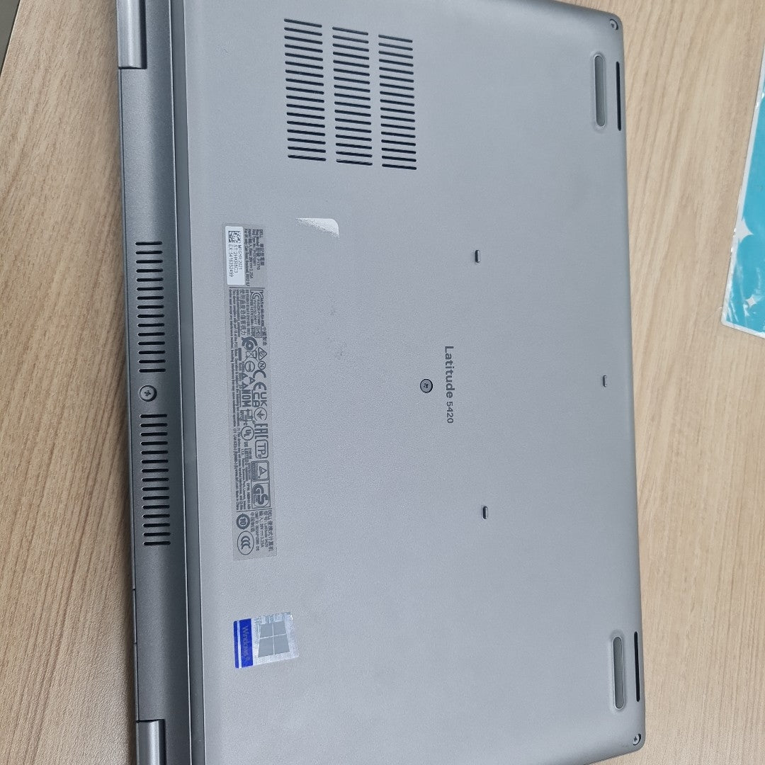 LAPTOP DELL LATITUDE 5420 (2022) 256 GB SSD 8 GB RAM (SEMINUEVO)