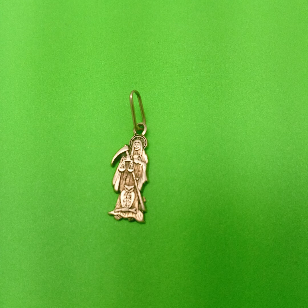 K1 1,60 GRMS 10 K ESPECIFICACIONES COMPLEMENTARIAS DIJE SANTA MUERTE (SEMINUEVO)