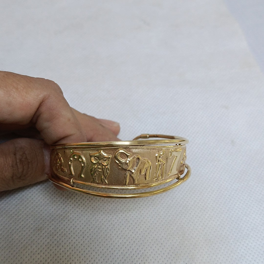 BRAZALETE. ORO. 10 K 9.9 GRMS (SEMINUEVO)