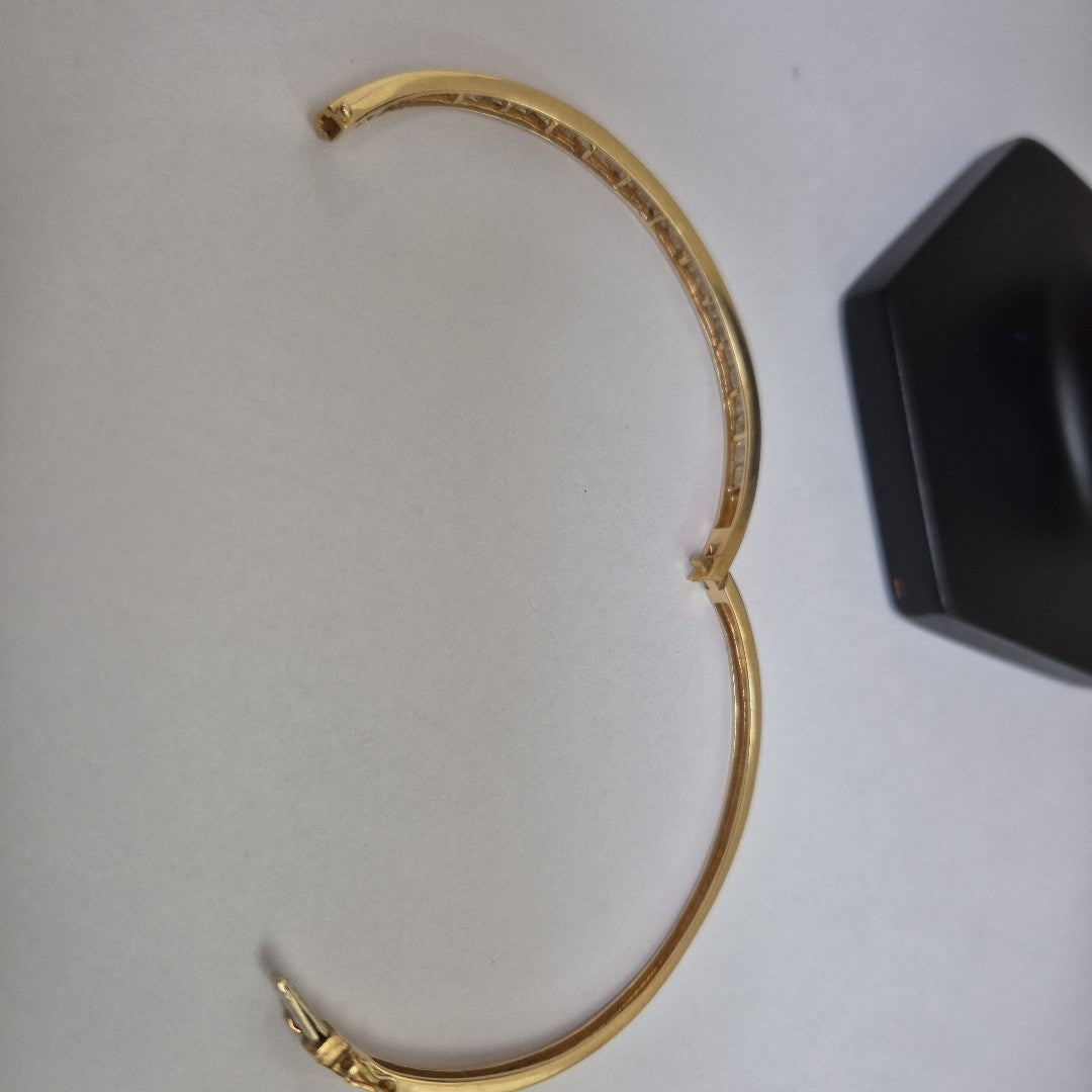 K1 10,60 GRMS 14 K ESPECIFICACIONES COMPLEMENTARIAS PULSERA RIGIDA CON CIRCONIA (SEMINUEVO)