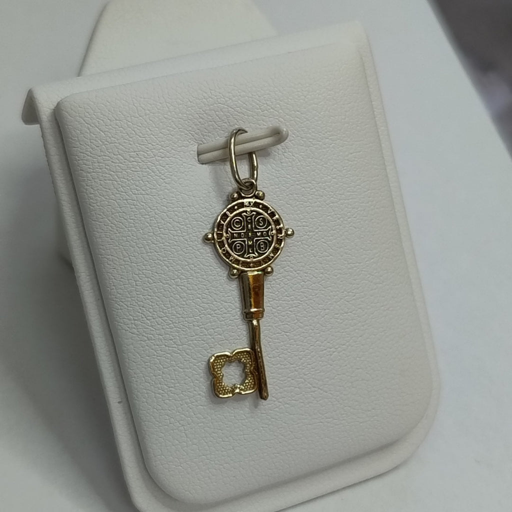 DIJE. ORO. 10 K 1.2 GRMS (SEMINUEVO)