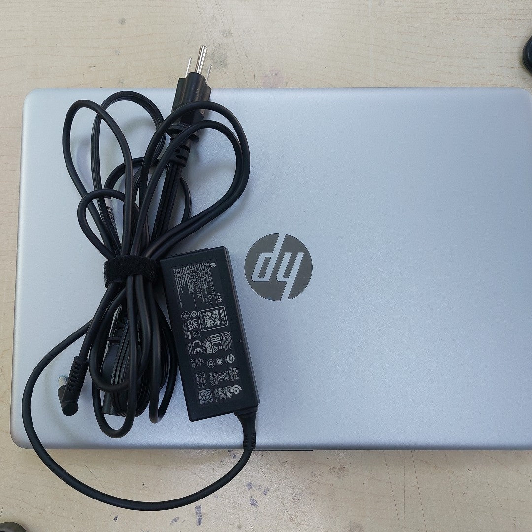 LAPTOP HP 14-DK1508LA (2022) 256 GB SSD 8 GB RAM (SEMINUEVO)