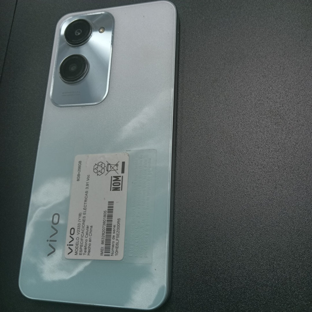 CELULAR VIVO Y18 V2333 256 GB 8 GB RAM (SEMINUEVO)