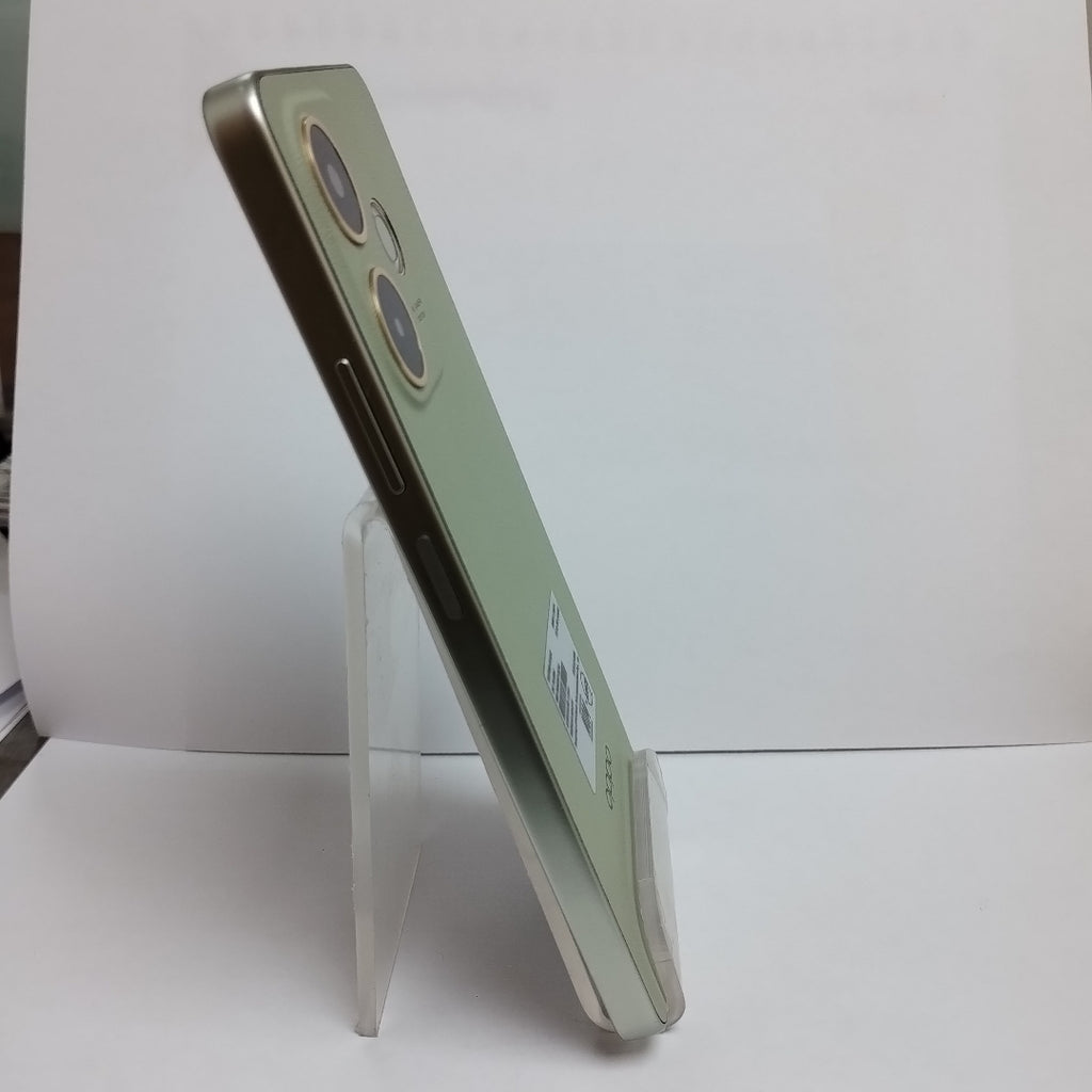 CELULAR OPPO  A5 PRO CPH2711 (2025) 256 GB 8 GB RAM (SEMINUEVO)