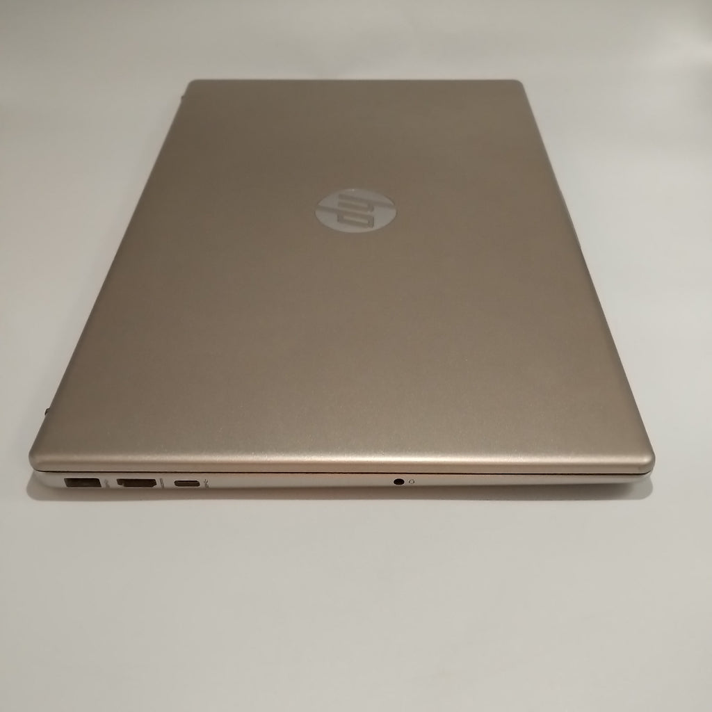 LAPTOP HP 15-FC0003LA (2023) 256 GB SSD 8 GB RAM (SEMINUEVO)