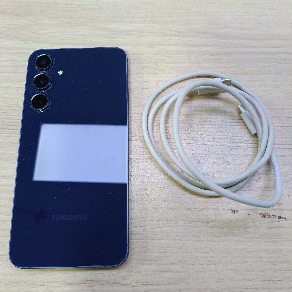 CELULAR SAMSUNG GALAXY A55 5G SM-A556E (2024) 128 GB 8 GB RAM (SEMINUEVO)
