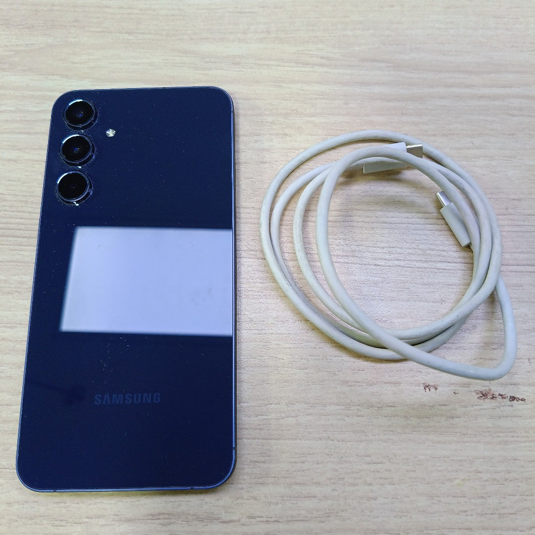 CELULAR SAMSUNG GALAXY A55 5G SM-A556E (2024) 128 GB 8 GB RAM (SEMINUEVO)