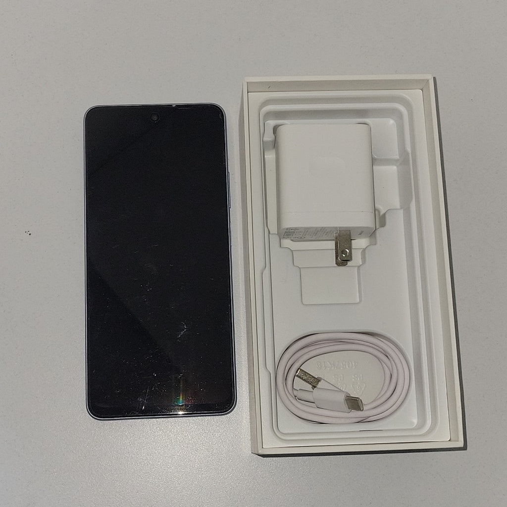 CELULAR OPPO  A5 PRO CPH2711 (2025) 256 GB 8 GB RAM (SEMINUEVO)