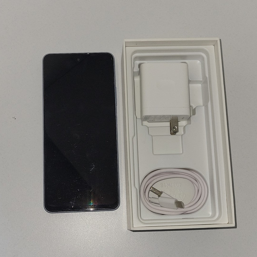 CELULAR OPPO  A5 PRO CPH2711 (2025) 256 GB 8 GB RAM (SEMINUEVO)