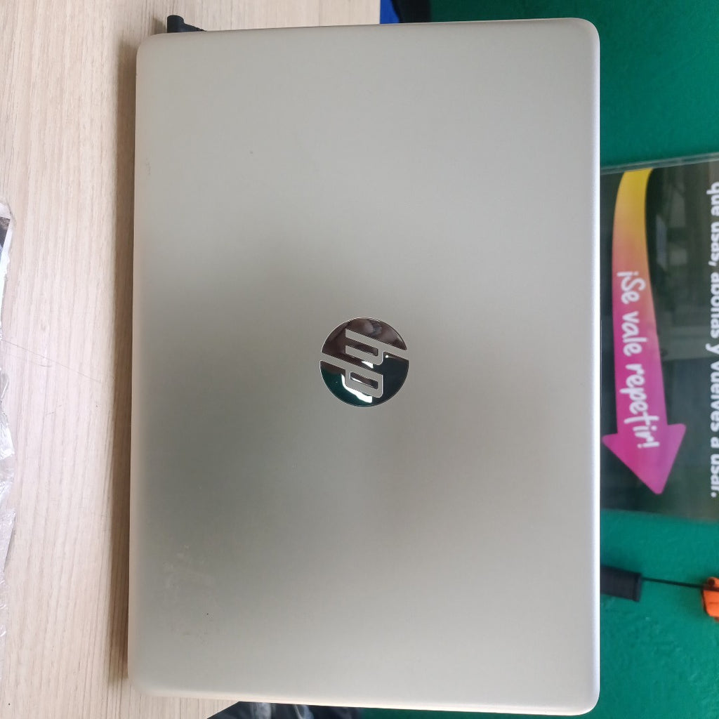 LAPTOP HP 14-CF2540LA (2022) 128 GB SSD 4 GB RAM (SEMINUEVO)