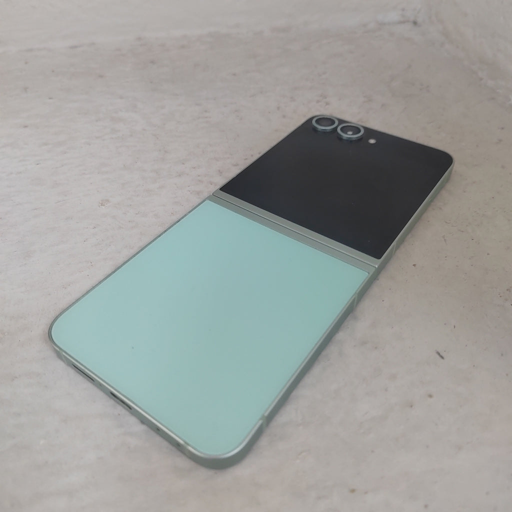 CELULAR SAMSUNG GALAXY Z FLIP6 SM-F741B (2024) 512 GB 12 GB RAM