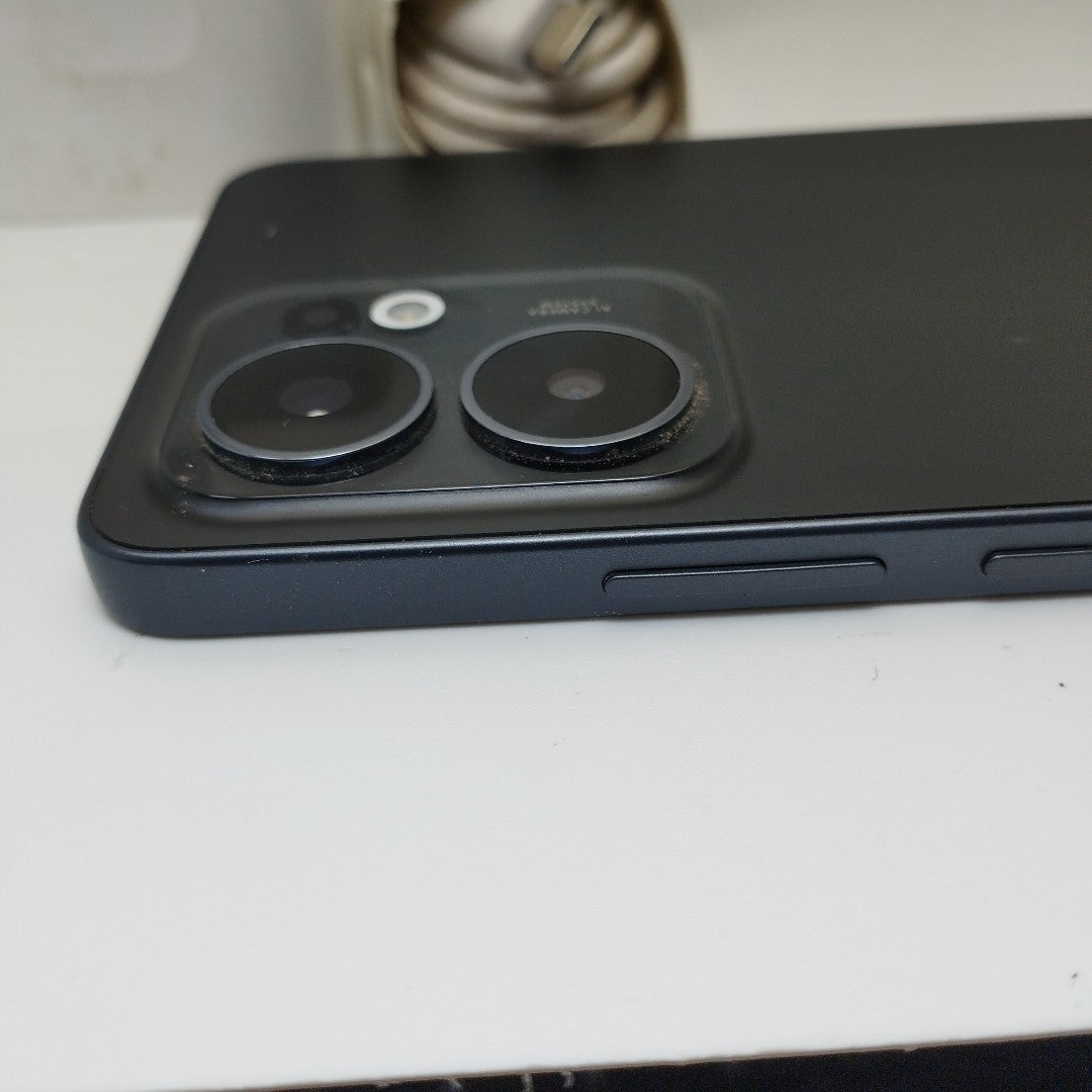 CELULAR OPPO  RENO 13F 5G CPH2699 (2025) 256 GB 12 GB RAM (SEMINUEVO)