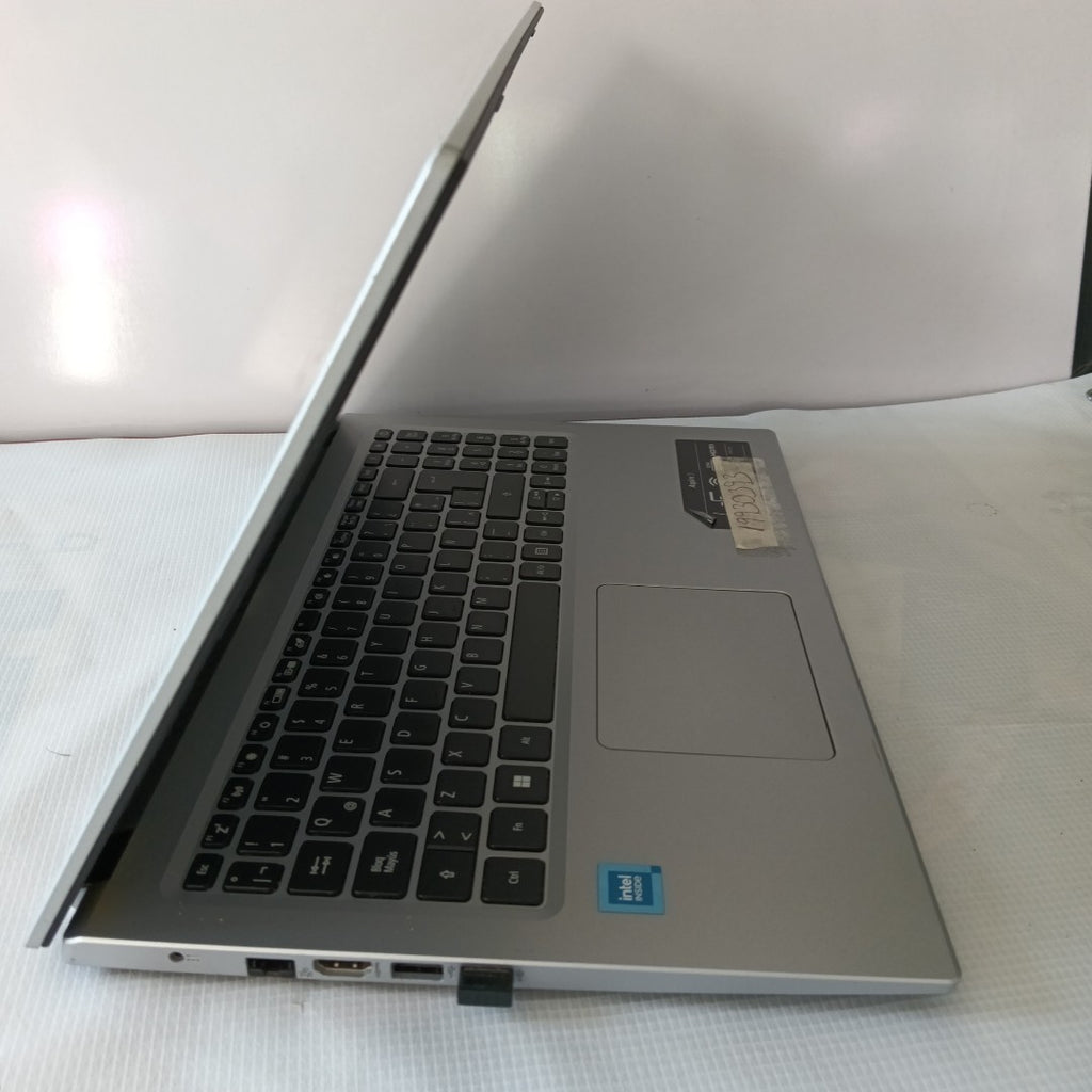 LAPTOP ACER ASPIRE 3 A315-35-C3RU (2023) 1 TB 8 GB RAM (SEMINUEVO)