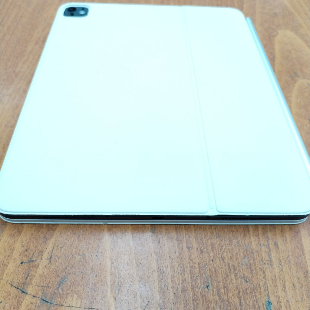 TABLETA APPLE IPAD PRO 13" A2926 (2024) 256 GB 8 GB RAM (SEMINUEVO)