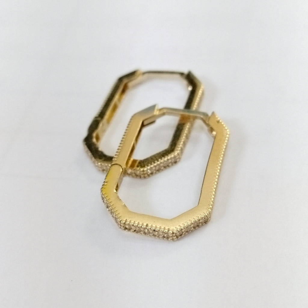 HUGGIES ORO 14K 2.6 (NUEVO)