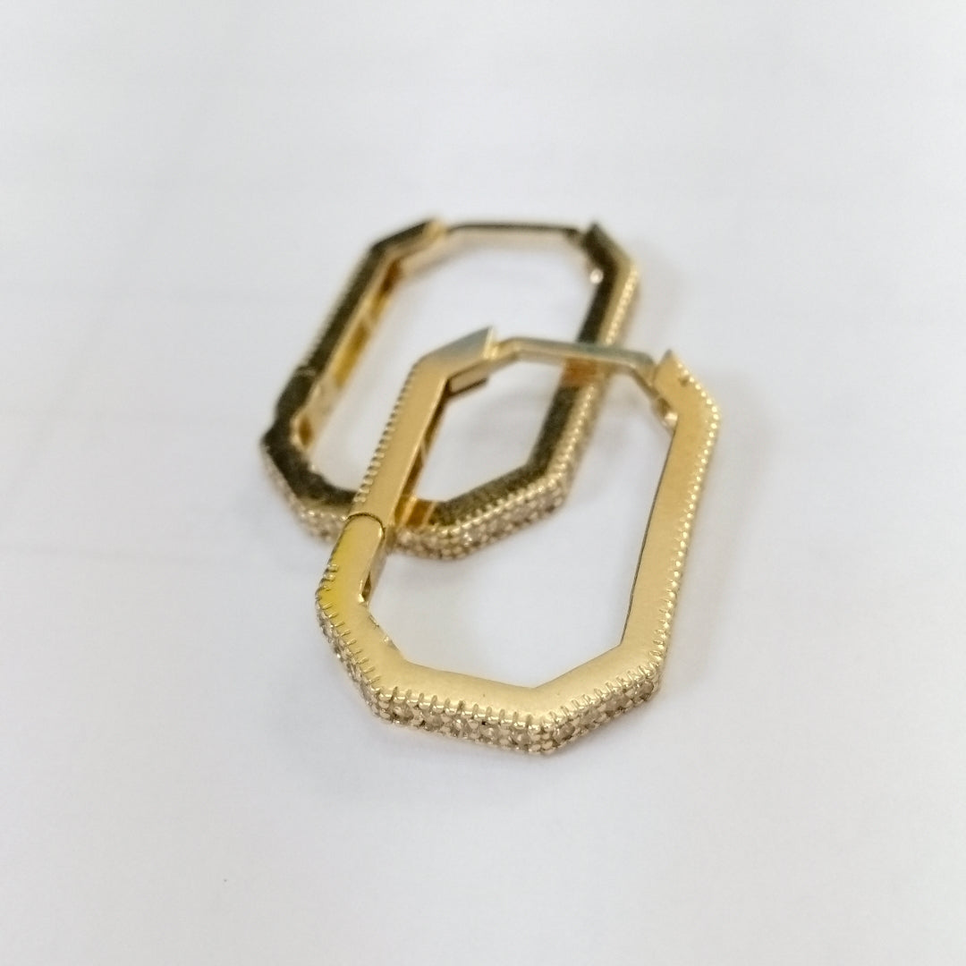 HUGGIES ORO 14K 2.6 (NUEVO)